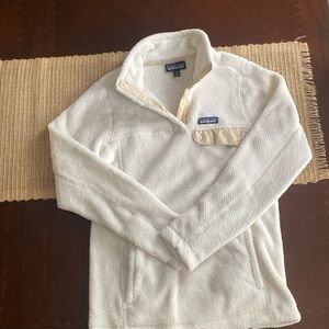 Patagonia White Fleece Jacket; Size XS